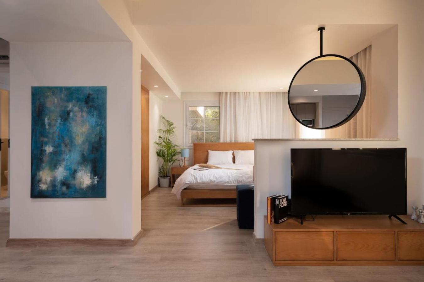 Western By Spacey - In Maadi Apartment *